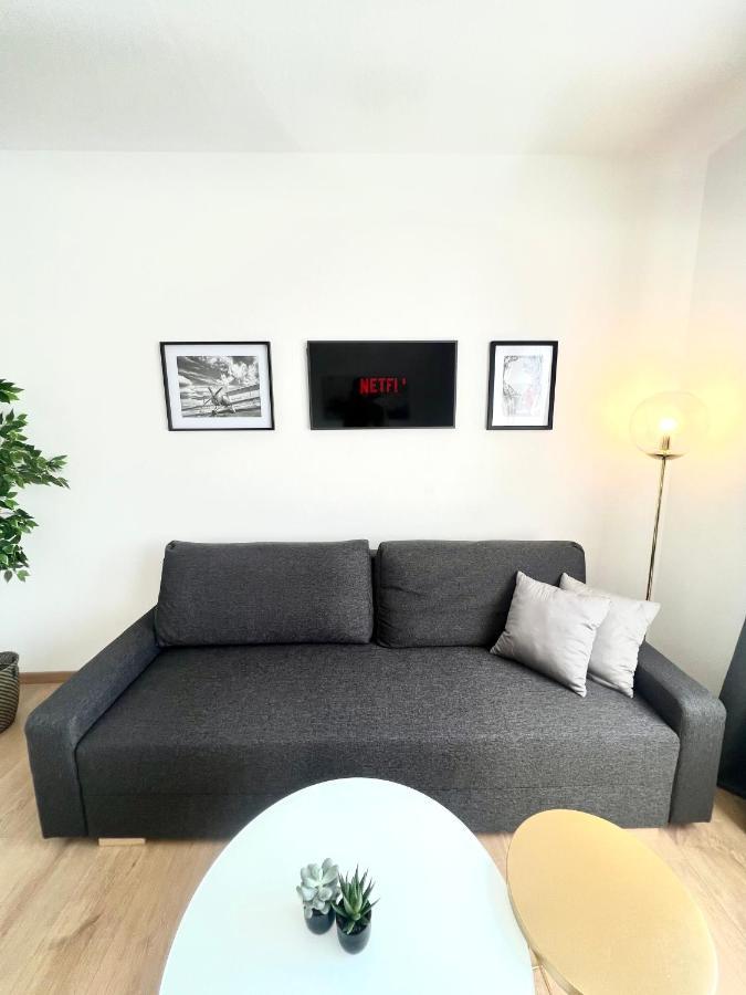 Isabellas: Near To Trainstation * Linz